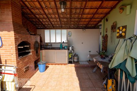 Apartamento à venda com 214m², 3 quartos e 3 vagasChurrasqueira Privativa