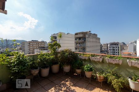 Apartamento à venda com 214m², 3 quartos e 3 vagas Vista do Terraço