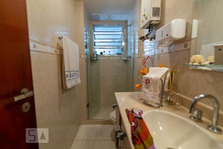 Apartamento à venda com 214m², 3 quartos e 3 vagasBanheiro 1
