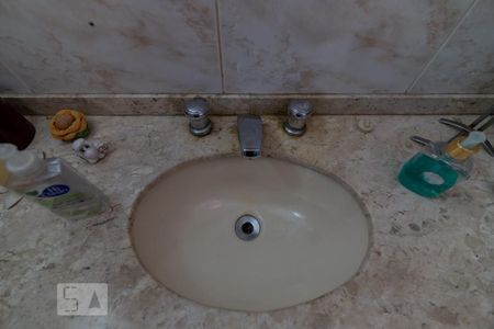 Apartamento à venda com 214m², 3 quartos e 3 vagasBanheiro 2