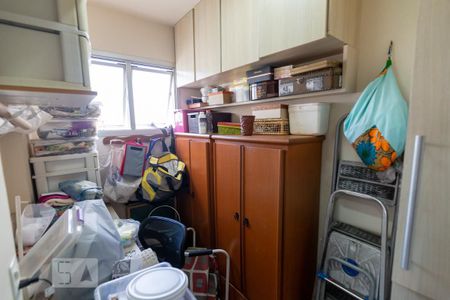 Apartamento à venda com 214m², 3 quartos e 3 vagasQuarto de Serviço