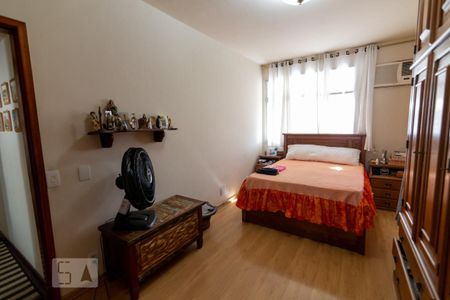 Apartamento à venda com 214m², 3 quartos e 3 vagasSuíte