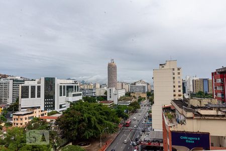 Vista da Sala de apartamento para alugar com 2 quartos, 68m² em Centro, Niterói