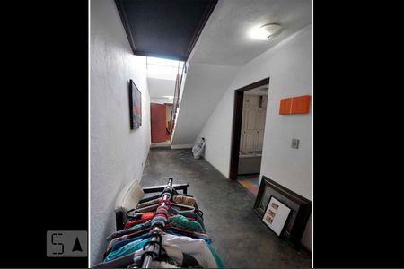 Corredor  de casa à venda com 5 quartos, 550m² em Vila Pirajussara, São Paulo