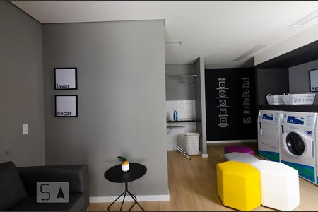 Apartamento à venda com 37m², 2 quartos e sem vaga Apartamento à venda com 37m², 2 quartos e sem vagaLavanderia