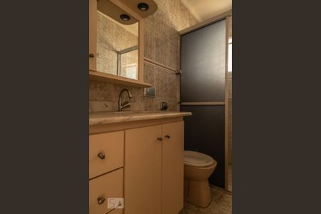 Casa à venda com 220m², 3 quartos e 2 vagas Casa à venda com 220m², 3 quartos e 2 vagasBanheiro da Suíte 2