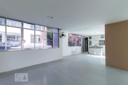 Apartamento para alugar com 55m², 2 quartos e 1 vagaÁrea comum - Salão de festas