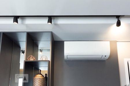 Detalhe Sala de apartamento para alugar com 1 quarto, 49m² em Jardim Paulistano, São Paulo