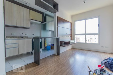 Salade Apartamento com 2 quartos, 47m² Capão Raso