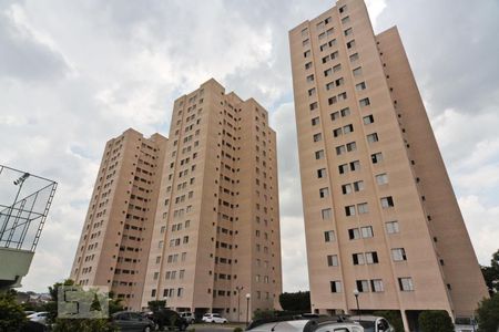 Apartamento para alugar com 58m², 2 quartos e 1 vaga Apartamento para alugar com 58m², 2 quartos e 1 vagaFachada