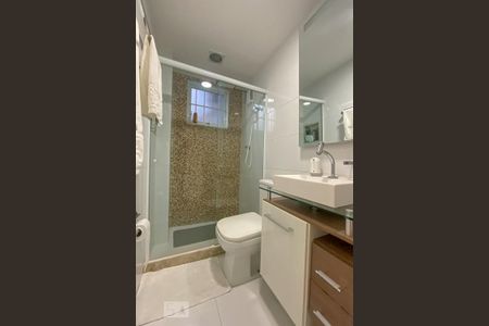 Casa de condomínio à venda com 114m², 3 quartos e 1 vaga Casa de condomínio à venda com 114m², 3 quartos e 1 vagaBanheiro segundo andar