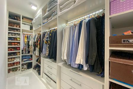 Casa de condomínio à venda com 114m², 3 quartos e 1 vaga Casa de condomínio à venda com 114m², 3 quartos e 1 vagaQuarto 3 - closet