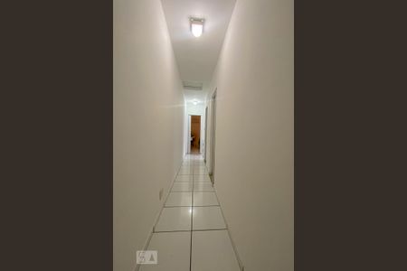 Corredor segundo andar de casa de condomínio à venda com 3 quartos, 114m² em Irajá, Rio de Janeiro