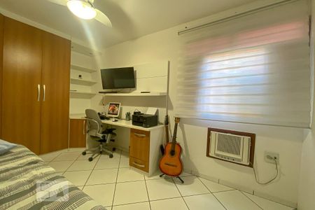 Casa de condomínio à venda com 114m², 3 quartos e 1 vaga Casa de condomínio à venda com 114m², 3 quartos e 1 vagaQuarto 1