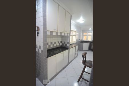 Casa à venda com 220m², 4 quartos e 3 vagasCozinha