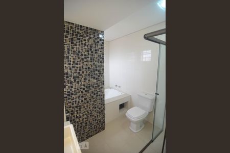 Casa à venda com 220m², 4 quartos e 3 vagasBanheiro