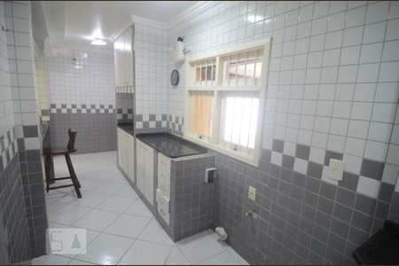 Casa à venda com 220m², 4 quartos e 3 vagasÁrea de Serviço