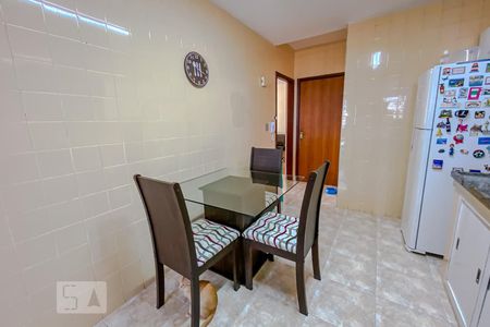 Apartamento à venda com 102m², 3 quartos e 1 vagaCozinha