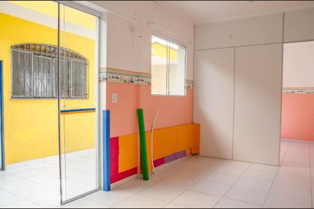 Casa à venda com 420m², 3 quartos e 8 vagas Casa à venda com 420m², 3 quartos e 8 vagasEdícula