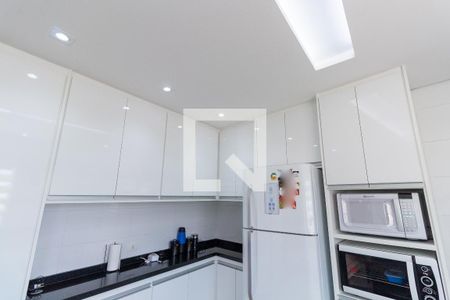 Casa à venda com 274m², 4 quartos e 4 vagasCozinha - Armários