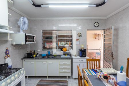 Casa à venda com 274m², 4 quartos e 4 vagasCozinha 2