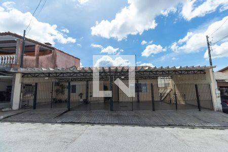 Casa à venda com 274m², 4 quartos e 4 vagasFachada