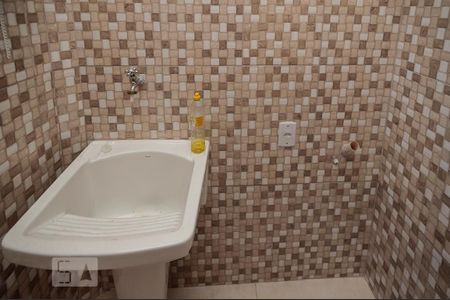 Apartamento para alugar com 70m², 2 quartos e sem vagaÁrea de Serviço