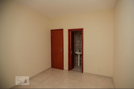 Suíte de apartamento para alugar com 2 quartos, 70m² em Pilares, Rio de Janeiro