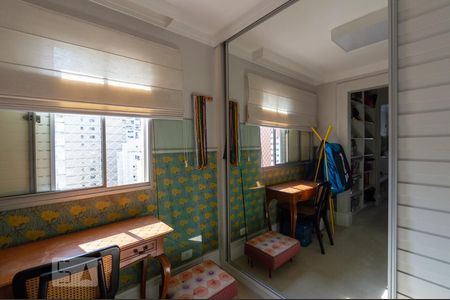 Apartamento à venda com 98m², 2 quartos e 1 vagaCloset da suíte