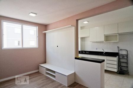 Sala de apartamento para alugar com 2 quartos, 50m² em Jardim Íris, São Paulo