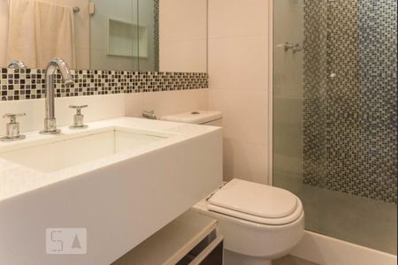 Apartamento à venda com 98m², 3 quartos e 1 vaga Apartamento à venda com 98m², 3 quartos e 1 vagaBanheiro social