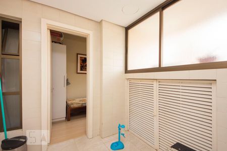 Apartamento à venda com 280m², 3 quartos e 2 vagasLavanderia 