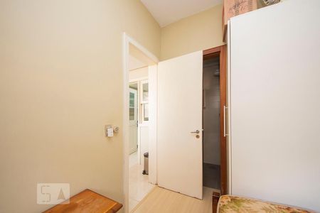 Apartamento à venda com 280m², 3 quartos e 2 vagasQuarto de Serviço