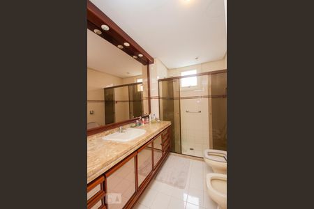 Apartamento à venda com 280m², 3 quartos e 2 vagasBanheiro 2