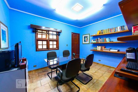 Casa à venda com 600m², 5 quartos e 8 vagas Casa à venda com 600m², 5 quartos e 8 vagasQuarto 1