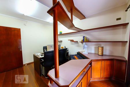 Casa à venda com 600m², 5 quartos e 8 vagas Casa à venda com 600m², 5 quartos e 8 vagasQuarto 2