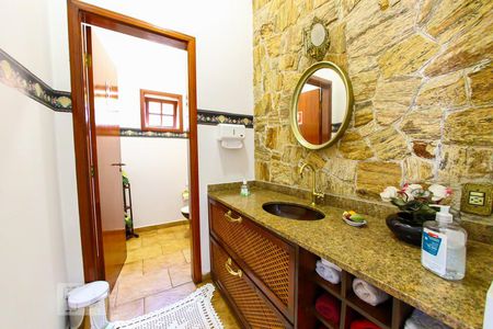 Casa à venda com 600m², 5 quartos e 8 vagas Casa à venda com 600m², 5 quartos e 8 vagasLavabo