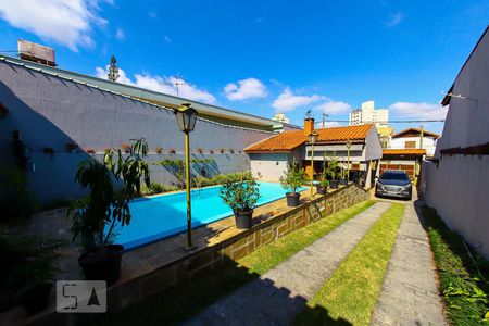 Casa à venda com 600m², 5 quartos e 8 vagas Casa à venda com 600m², 5 quartos e 8 vagasArea Comum