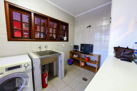 Casa à venda com 600m², 5 quartos e 8 vagas Casa à venda com 600m², 5 quartos e 8 vagasArea de Serviço