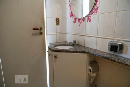 Studio à venda com 28m², 1 quarto e 1 vaga Studio à venda com 28m², 1 quarto e 1 vagaBanheiro