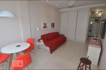 Studio de kitnet/studio à venda com 1 quarto, 31m² em Copacabana, Rio de Janeiro