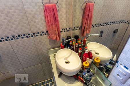 Casa à venda com 100m², 3 quartos e 2 vagas2o. Andar - Banheiro social