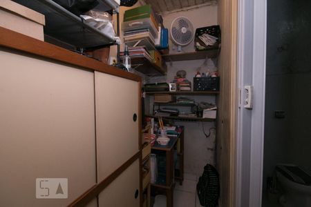 Casa à venda com 250m², 3 quartos e 2 vagasDepósito