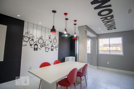 Studio à venda com 33m², 1 quarto e sem vaga Studio à venda com 33m², 1 quarto e sem vagaÁrea de Trabalho