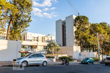 Apartamento à venda com 60m², 2 quartos e 1 vaga Apartamento à venda com 60m², 2 quartos e 1 vagaFachada