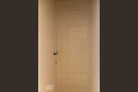 Apartamento para alugar com 60m², 2 quartos e sem vagaBanheiro de Serviço