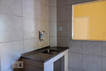 Apartamento para alugar com 60m², 2 quartos e sem vagaCozinha e Área de Serviço