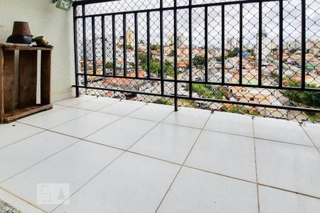 Apartamento para alugar com 65m², 2 quartos e 1 vaga Apartamento para alugar com 65m², 2 quartos e 1 vagaVaranda