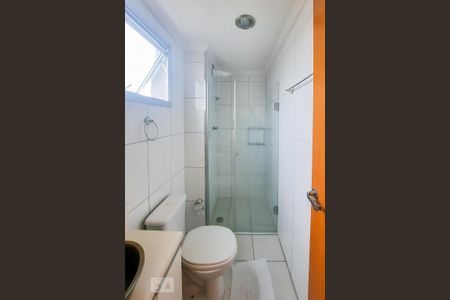 Banheiro da Suíte de apartamento para alugar com 2 quartos, 65m² em Nova Petrópolis, São Bernardo do Campo
