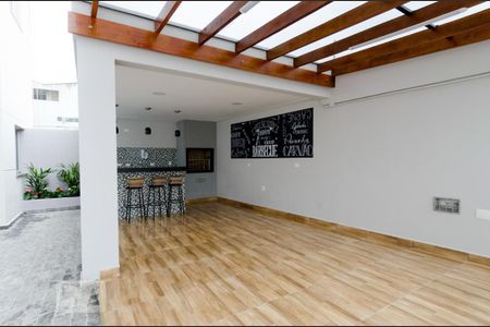 Apartamento para alugar com 65m², 2 quartos e 1 vaga Apartamento para alugar com 65m², 2 quartos e 1 vagaÁrea comum - Churrasqueira